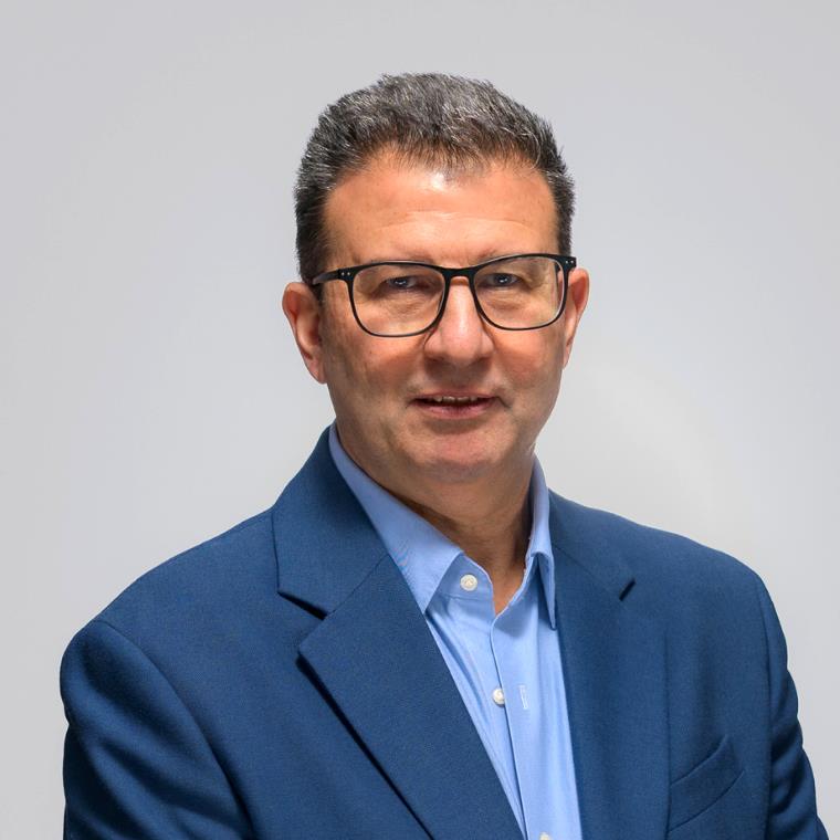 Vicepresidente y Gerente de Recursos Humanos Marcelo Busquets
